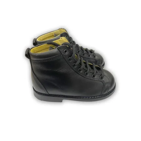 D611 Shoes surgical (half boot)